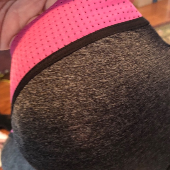 Deesse bra, size 44 D -pink with grey - new or just tried on - Picture 8 of 8